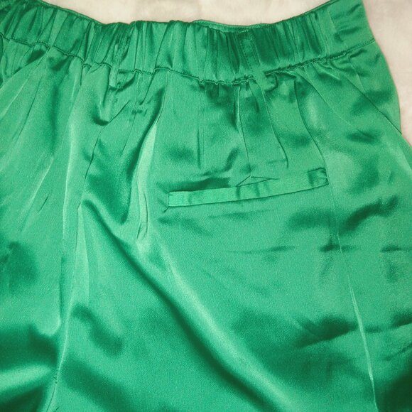 GLAM-Vibrant Irish Green Statement Eye Catching Shorts-Size XL - Picture 6 of 9